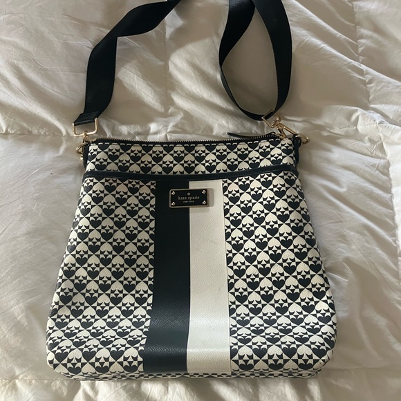 kate spade Handbags - Kate Spade Penn Place crossbody purse